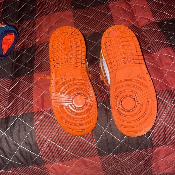 NICE FALL BUNDLE . TODDLER COAT AND JORDAN 1’s. - Picture 7 of 10